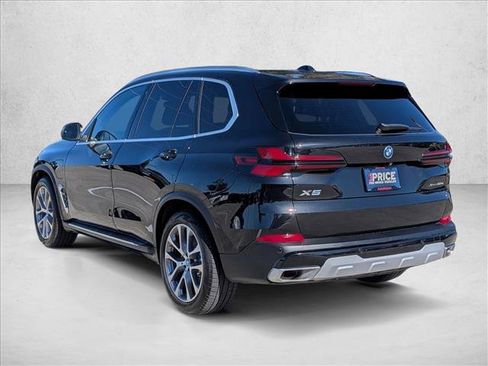 Used 2024 BMW X5 xDrive50e image 8