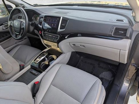 Used 2016 Honda Pilot Elite image 26