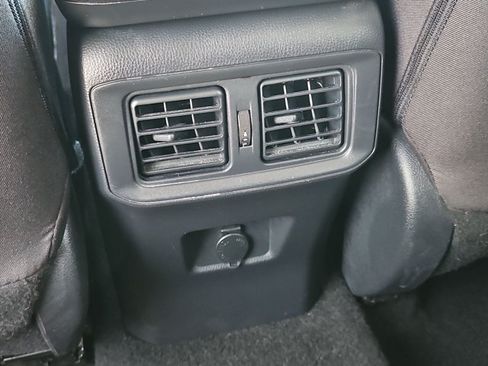 Used 2025 Toyota RAV4 LE AWD/4WD image 23