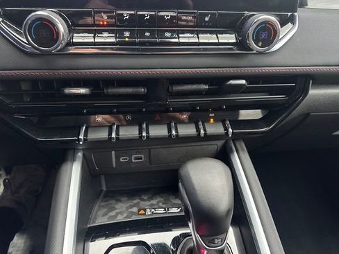 Certified 2023 Chevrolet Colorado Z71 w/ Z71 Convenience Package 2 image 22