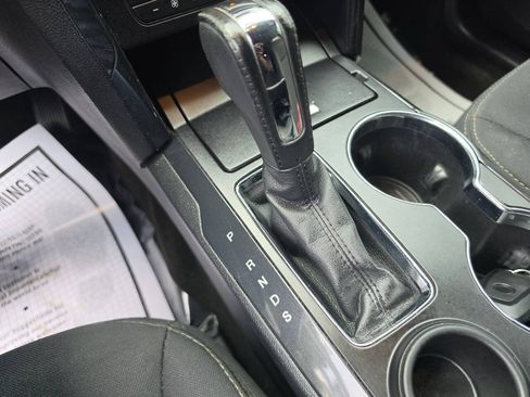 Used 2017 Ford Explorer XLT FWD image 23