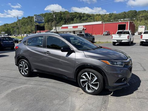 Used 2019 Honda HR-V Sport image 4