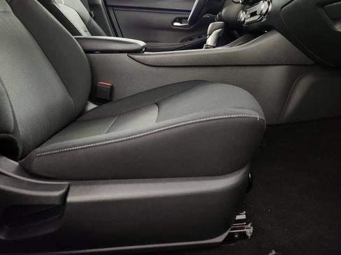 Certified 2025 Nissan Sentra SV w/ Trunk Package FWD image 16