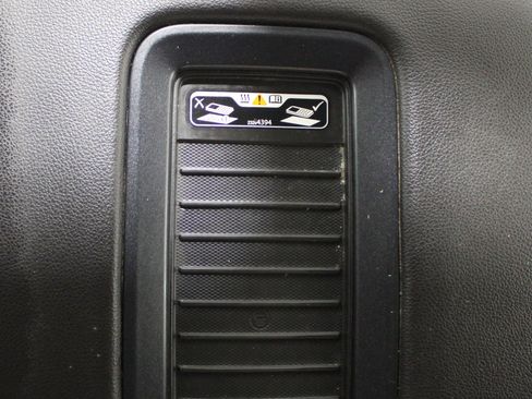 Used 2018 GMC Sierra 1500 SLT w/ SLT Premium Package image 21