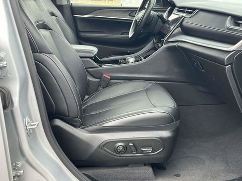 Used 2021 Jeep Grand Cherokee L Limited image 26