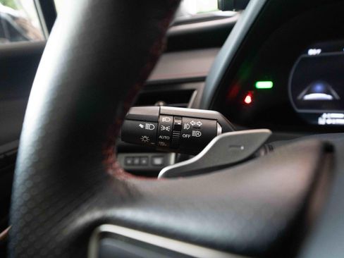 Used 2024 Lexus UX 250h F Sport AWD/4WD image 13
