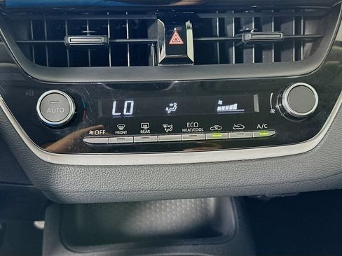 Used 2024 Toyota Corolla LE FWD image 15