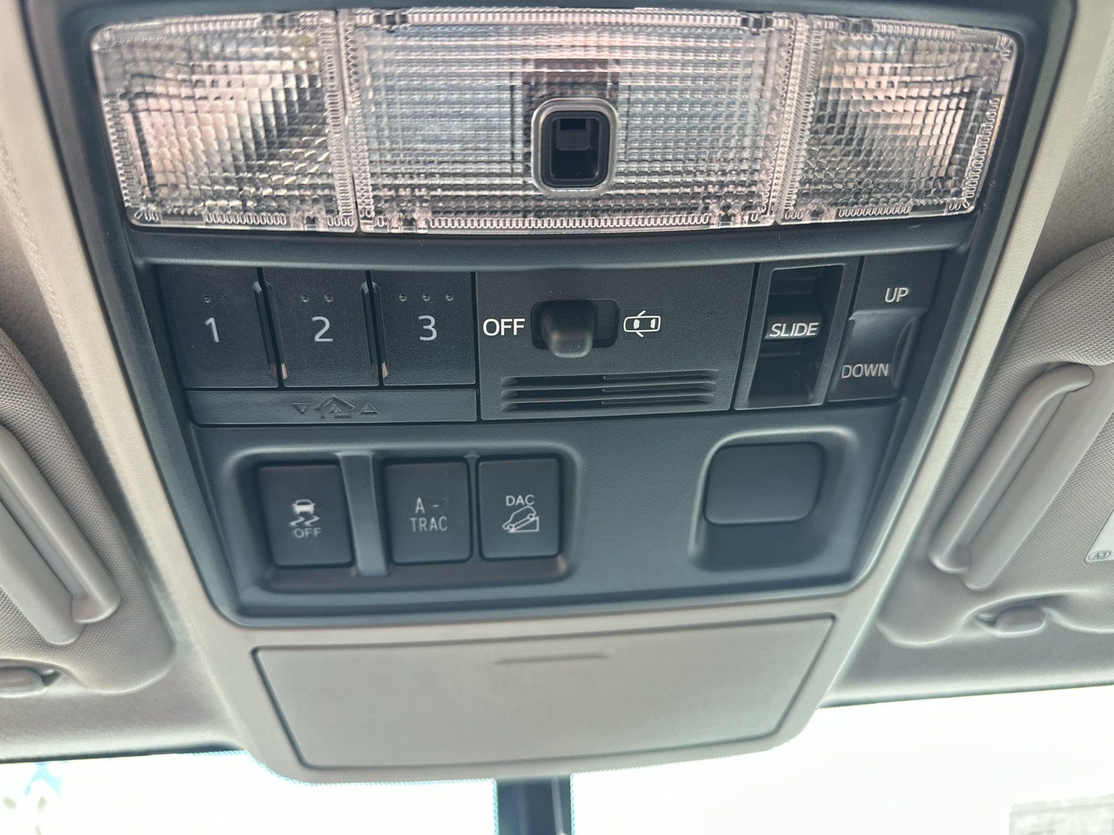 Used 2019 Toyota 4Runner SR5 Premium AWD/4WD image 25