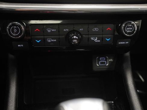Certified 2023 Jeep Compass High Altitude w/ Driver Assist Group I AWD/4WD image 35