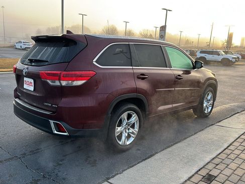 Used 2018 Toyota Highlander Limited image 5