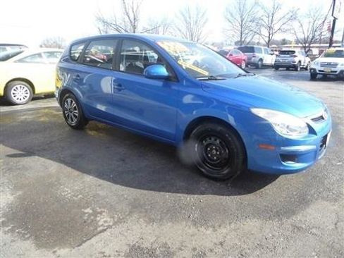Used 2010 Hyundai Elantra GLS FWD image 5