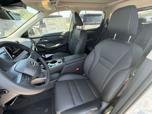New 2026 Nissan Rogue SV AWD/4WD image 11