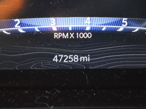 Used 2023 Jeep Grand Cherokee Limited w/ Luxury Tech Group II image 16