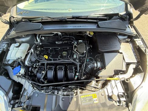 Used 2012 Ford Focus SEL image 10