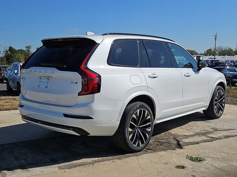 New 2026 Volvo XC90 B6 Ultra w/ Protection Package Premier AWD/4WD image 6