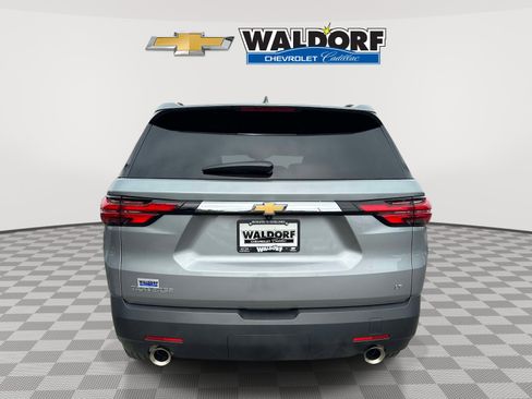 Used 2023 Chevrolet Traverse LT FWD image 5