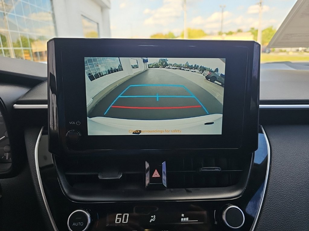 Used 2025 Toyota Corolla LE FWD image 16