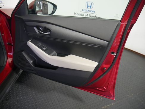 Used 2023 Honda Accord LX image 5