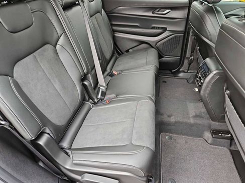 New 2025 Jeep Grand Cherokee L Laredo image 20