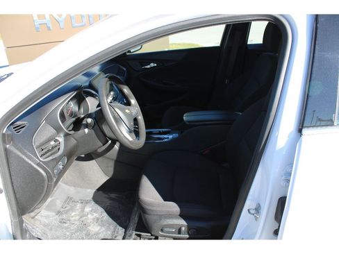 Used 2024 Chevrolet Malibu LT image 10