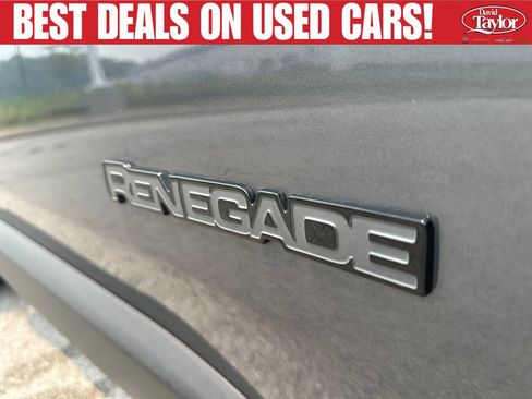 Used 2023 Jeep Renegade Altitude AWD/4WD image 41