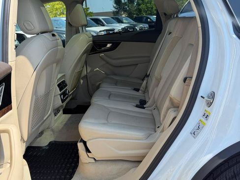 Used 2019 Audi Q7 3.0T Prestige w/ Prestige Package AWD/4WD image 19