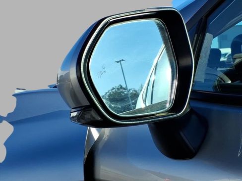 Used 2025 Toyota Camry LE image 30