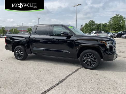 Used 2025 Toyota Tundra Platinum AWD/4WD image 1