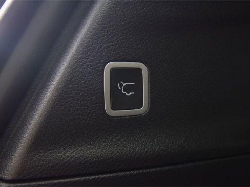 New 2026 Chrysler Pacifica Limited w/ S Appearance Package image 42