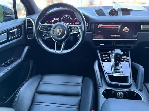 Used 2023 Porsche Cayenne Platinum Edition AWD/4WD image 20