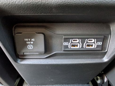 New 2025 Jeep Grand Cherokee Laredo X w/ Luxury Tech Group I image 26