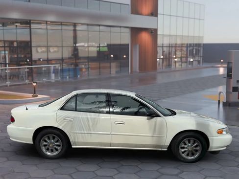 Used 2005 Buick Century Sedan image 7