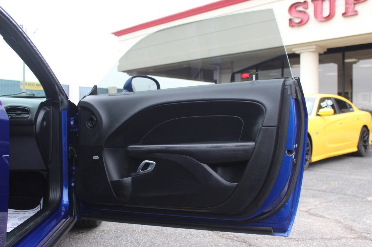 Used 2019 Dodge Challenger GT w/ Plus Package RWD image 10