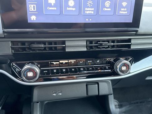 Used 2025 Honda Prologue Touring image 17