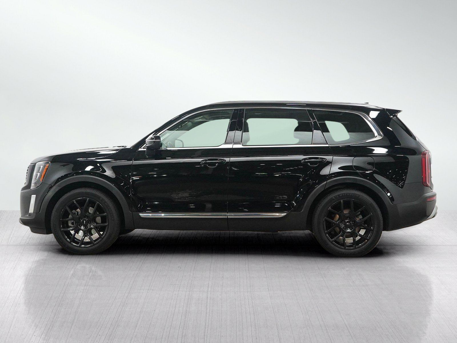 Used 2021 Kia Telluride EX w/ EX Premium Package AWD/4WD image 2