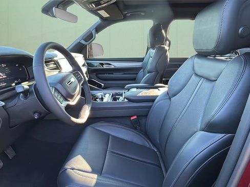 New 2026 Jeep Grand Wagoneer Limited AWD/4WD image 19