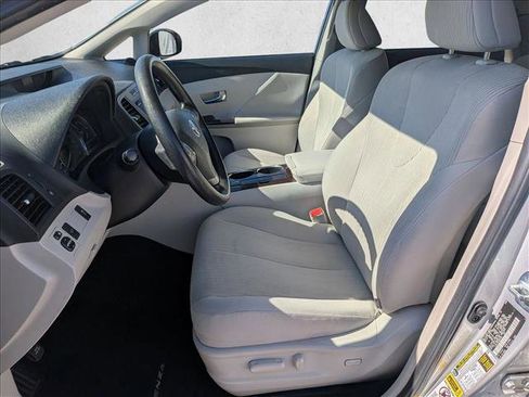 Used 2009 Toyota Venza FWD image 16