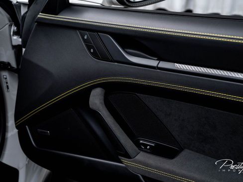 Used 2022 Porsche 911 GT3 image 41