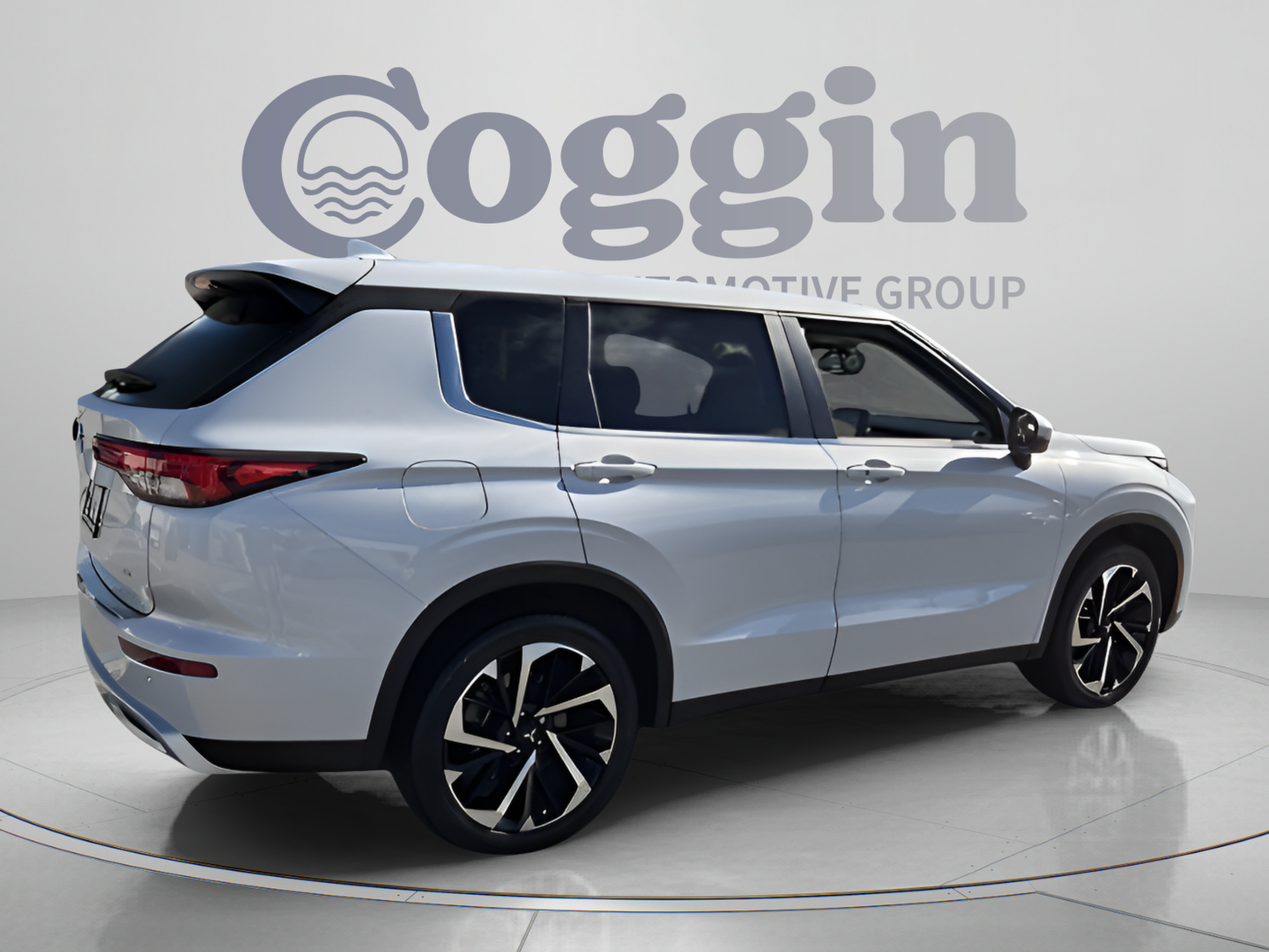 Used 2024 Mitsubishi Outlander SE FWD image 5