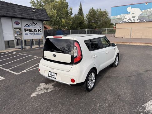 Used 2017 Kia Soul + FWD image 7
