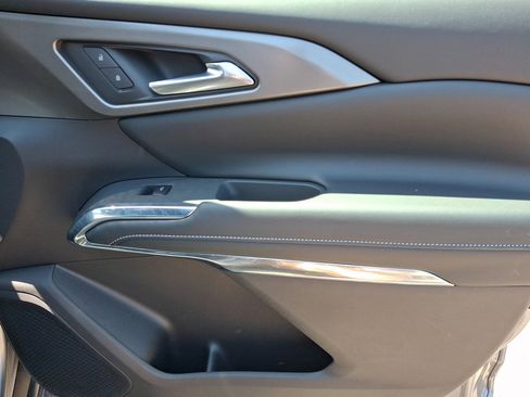 Used 2026 Chevrolet Traverse LT w/ LPO, Floor Liner Package FWD image 10
