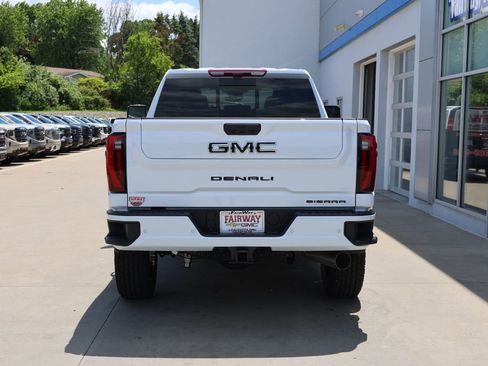 New 2026 GMC Sierra 2500 Denali w/ Denali Reserve Package AWD/4WD image 9