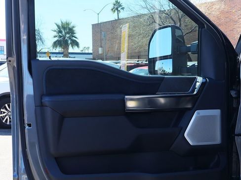 Used 2025 Ford F250 Platinum image 37