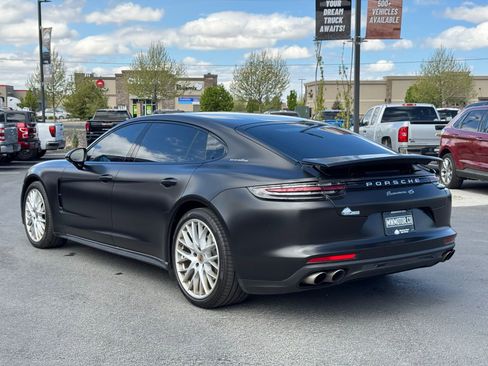 Used 2018 Porsche Panamera 4S Executive w/ Sport Chrono Package image 10