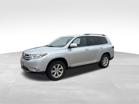 Used 2011 Toyota Highlander 4WD w/ Tech Pkg image 8