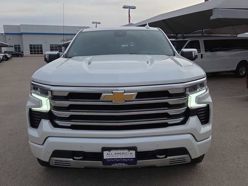 Used 2024 Chevrolet Silverado 1500 High Country w/ Technology Package image 6