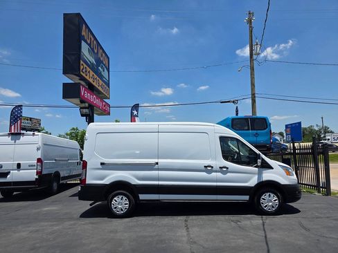 Used 2021 Ford Transit 250 Medium Roof w/ Load Area Protection Package RWD image 3