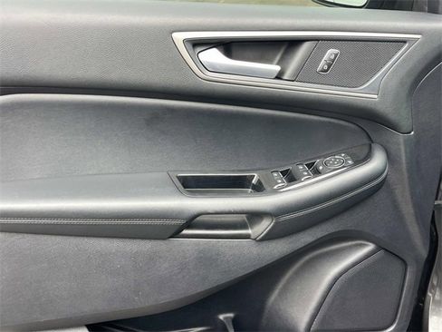 Used 2019 Ford Edge SEL w/ Equipment Group 201A image 27