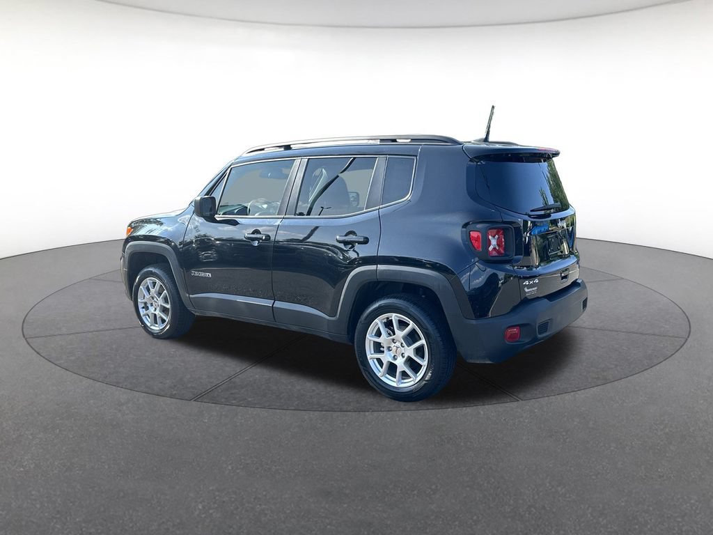 Certified 2022 Jeep Renegade Latitude AWD/4WD image 3