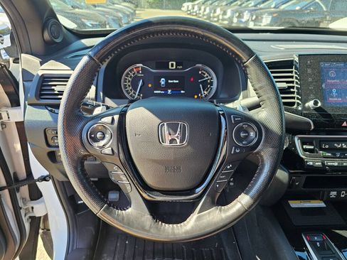 Used 2021 Honda Ridgeline Black Edition image 12